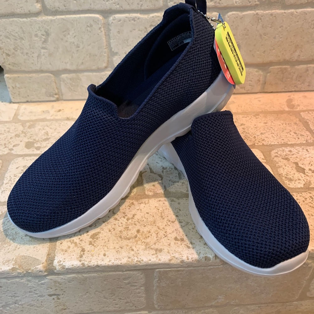 Skechers sneakers